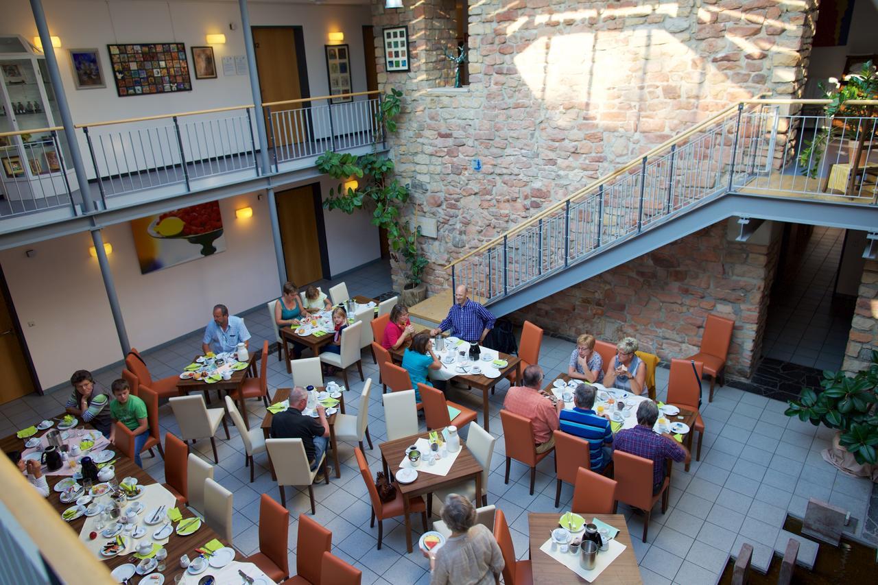 Hotel&Café Ritter von Böhl Deidesheim Exterior foto
