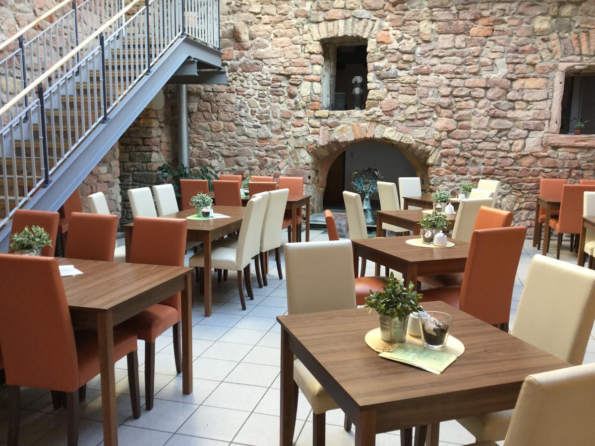 Hotel&Café Ritter von Böhl Deidesheim Exterior foto